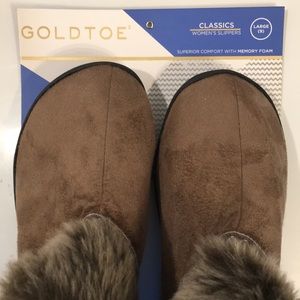 Goldtoe House shoes size 8 light Brown